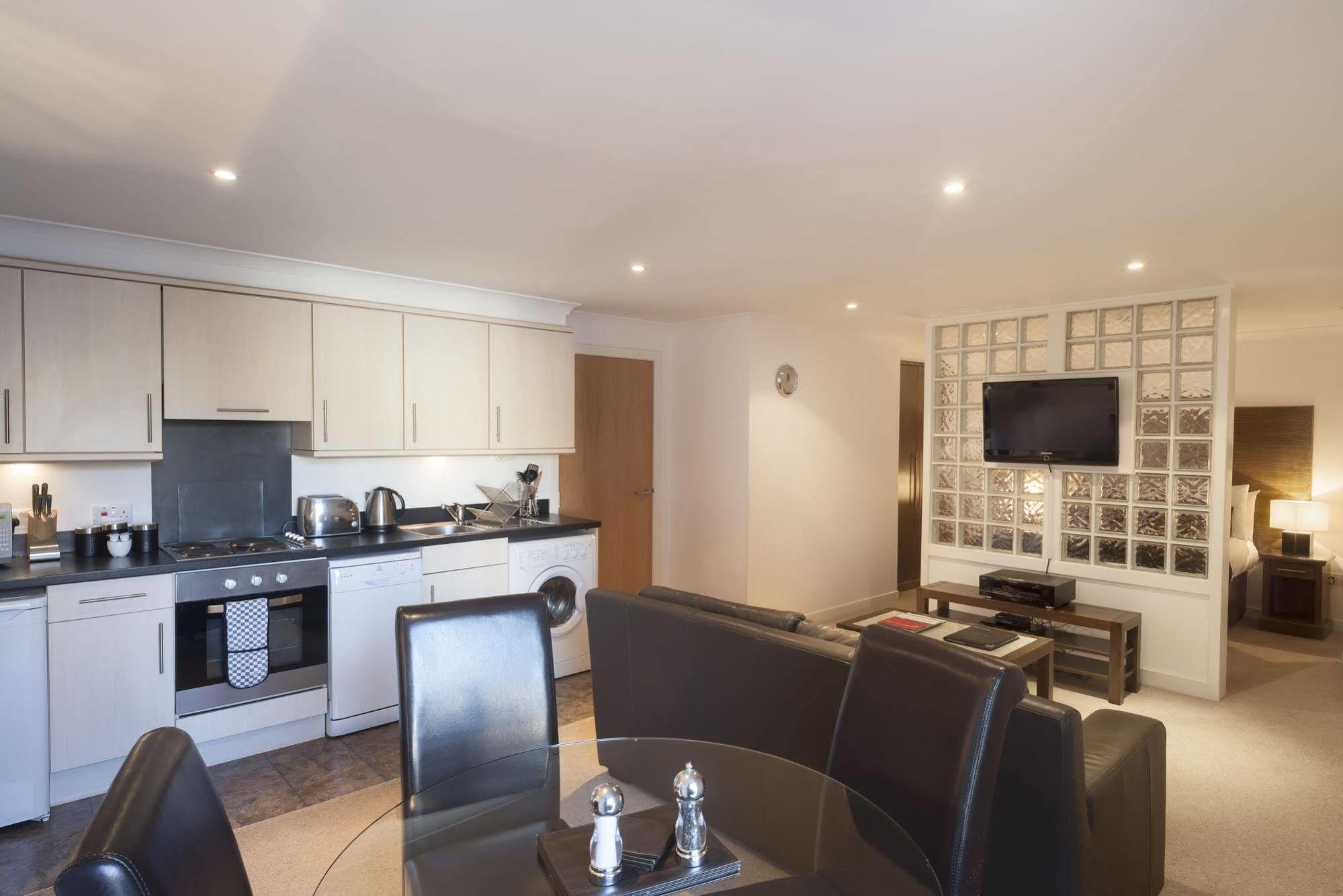Fountain Court Apartments - Grove Executive Edinburg Exteriör bild